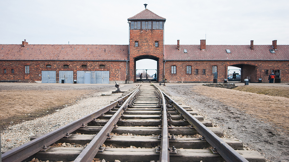Celodenná komentovaná prehliadka Múzea Auschwitz (nedeľa 16. 8. 2026)